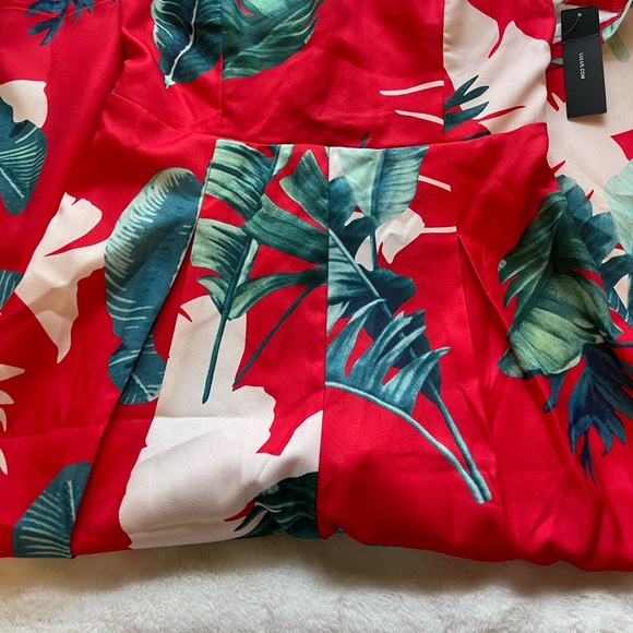 Lulu’s Floral Jumpsuit - Picture 14 of 15